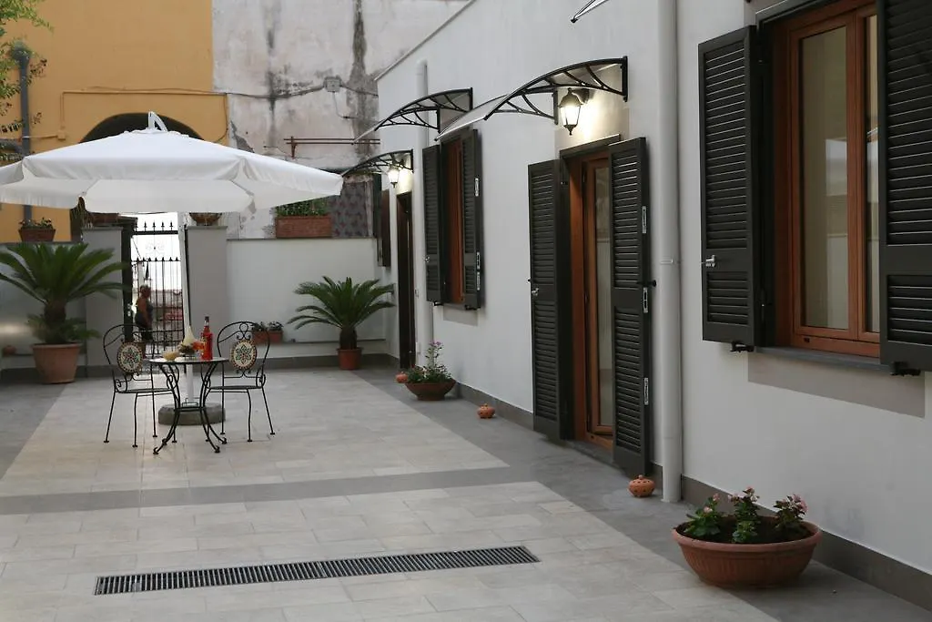 Apartment Titus & Caius B&B Ercolano Italy