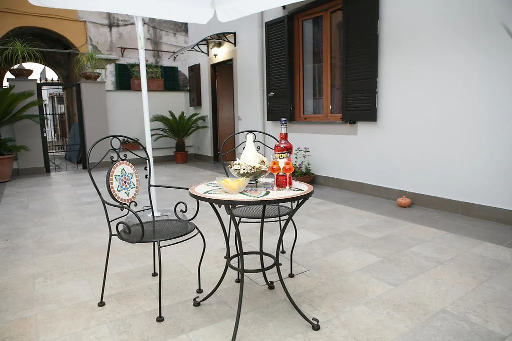 Titus & Caius B&B Ercolano Apartment
